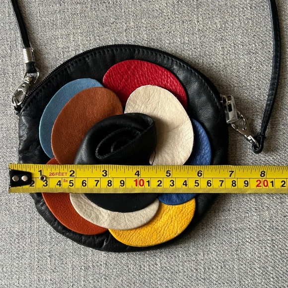 Vintage Vera Pelle Italian Leather 3D floral shoulder bag - Picture 8 of 9